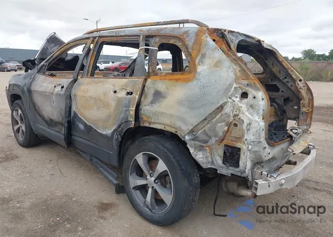 2019 Jeep Cherokee Limited 4X4 z USA, uszkodzony, nr VIN 1C4PJMDX3KD393563